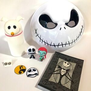 8 Piece Disney Nightmare Before Christmas Bundle!